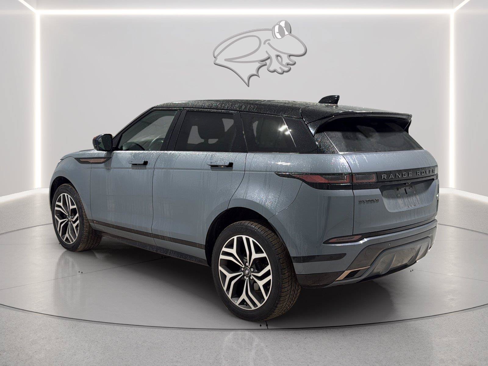 Used 2020 Land Rover Range Rover Evoque First Edition AWD/4WD image 3