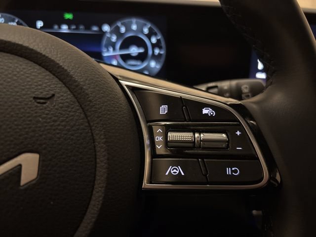 Certified 2024 Kia Seltos EX AWD/4WD image 16