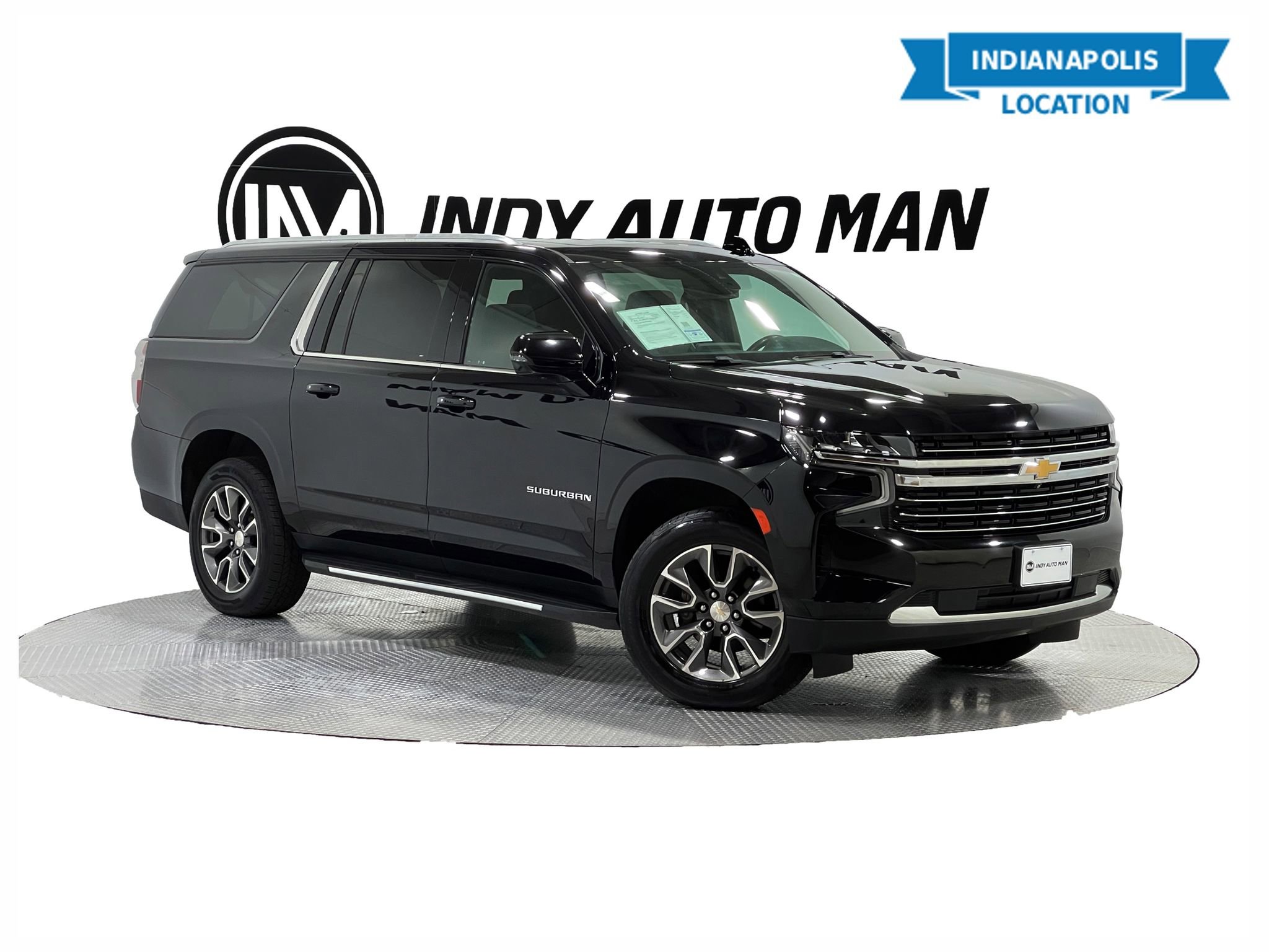 Used 2021 Chevrolet Suburban LT w/ LT Signature Package AWD/4WD image 1