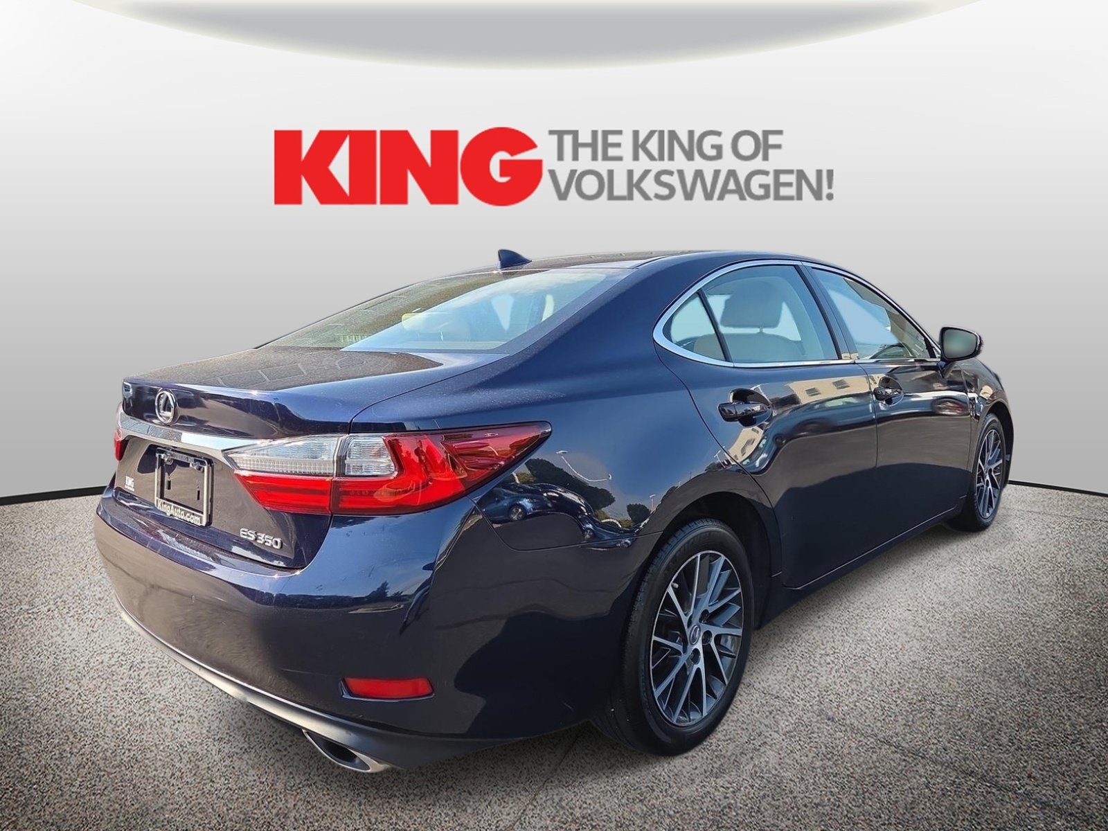 Used 2017 Lexus ES 350 w/ Navigation System Package FWD image 3