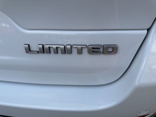 New 2026 Jeep Grand Cherokee Limited w/ Luxury Tech Group II AWD/4WD image 14