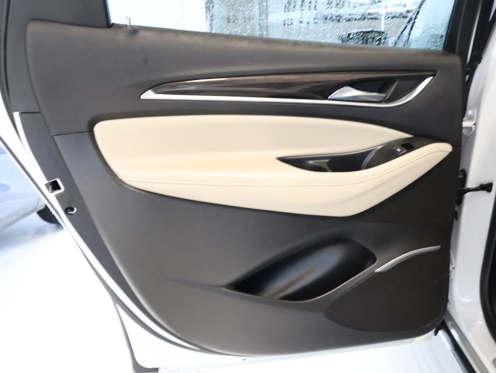 Used 2021 Buick Enclave Essence w/ Sound and Sites Package image 25