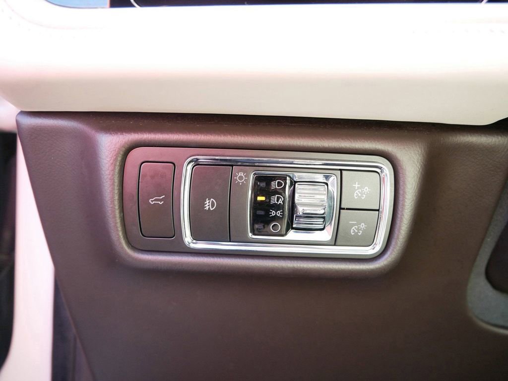 Used 2023 Lincoln Aviator Black Label w/ Dynamic Handling Package image 22