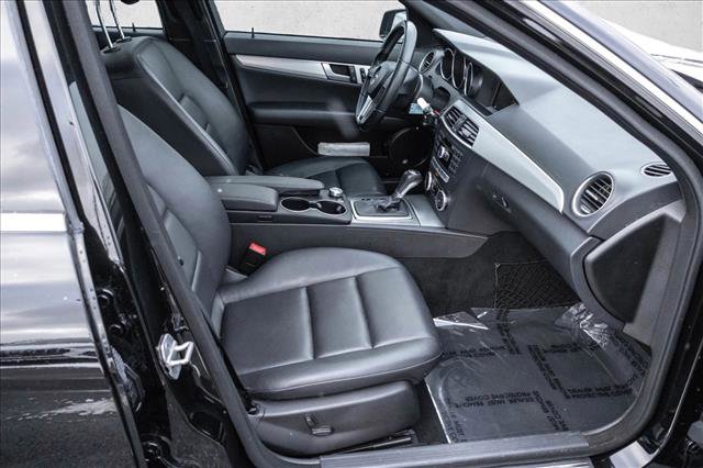 Used 2014 Mercedes-Benz C 300 Sport image 24