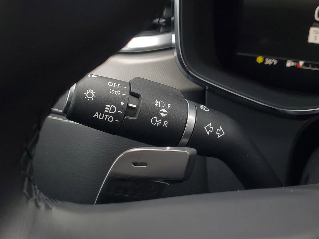 Used 2024 Jaguar F-PACE R-Dynamic S image 16