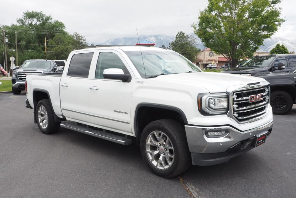 Used 2018 GMC Sierra 1500 SLT w/ SLT Premium Package AWD/4WD image 3