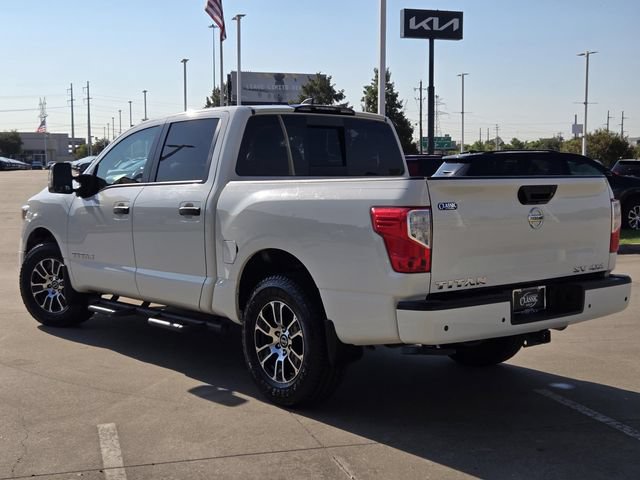 Used 2022 Nissan Titan SV w/ SV Convenience Package AWD/4WD image 4
