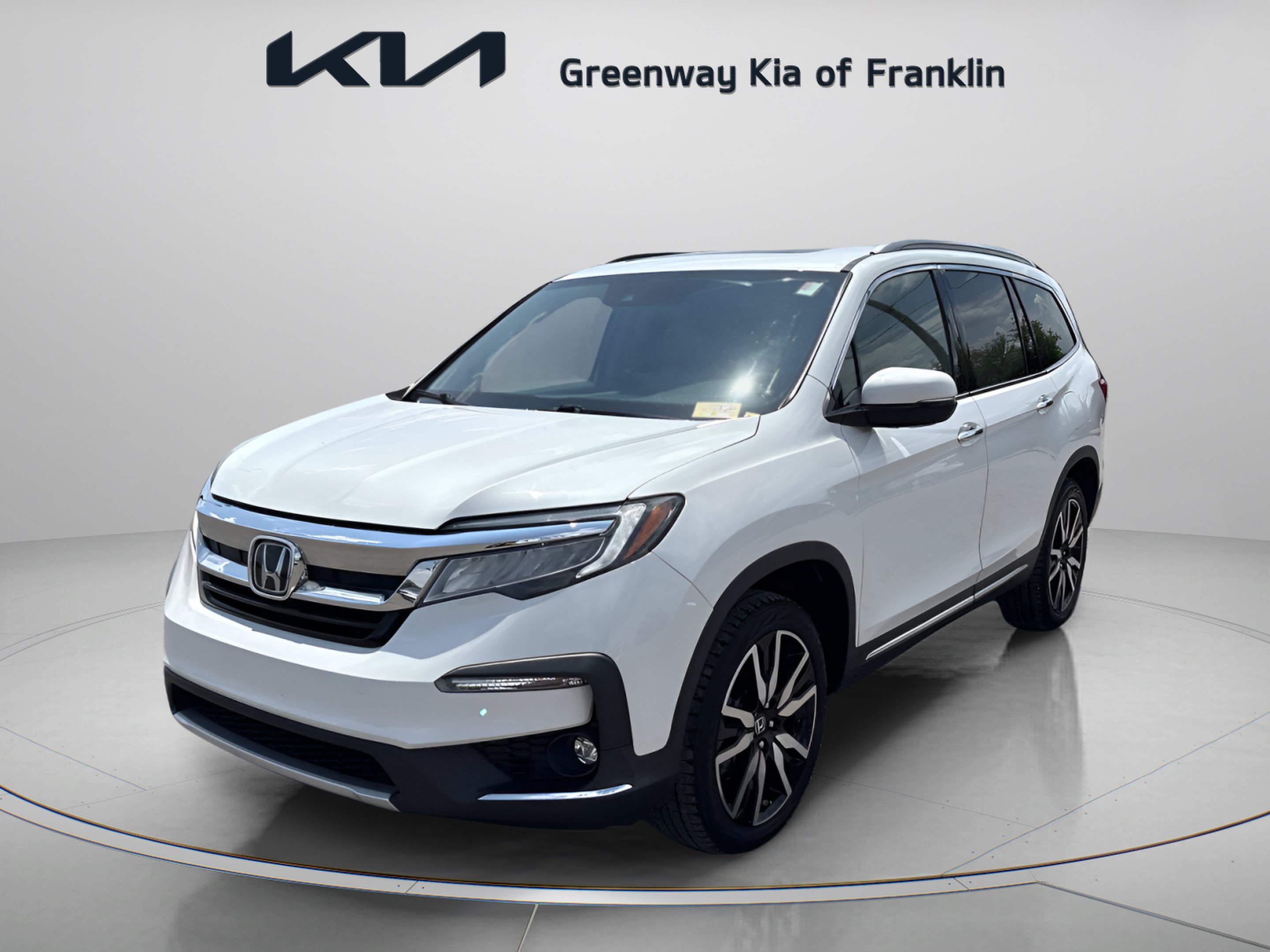 Used 2020 Honda Pilot Touring image 3