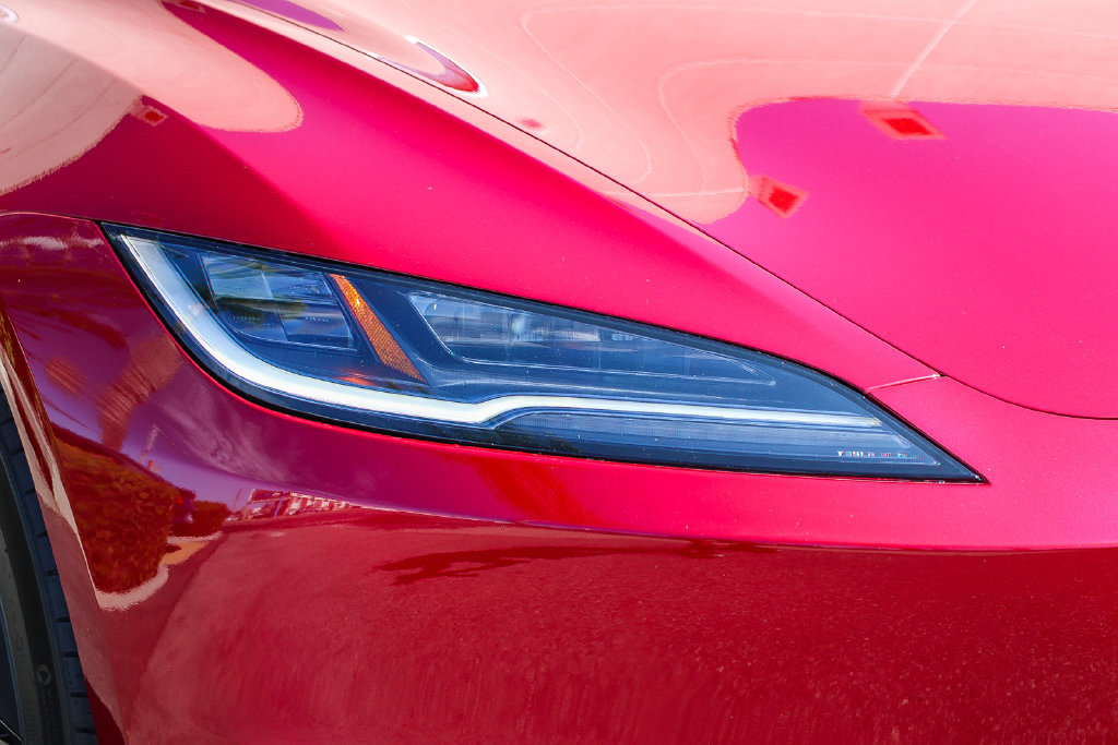 Used 2025 Tesla Model 3 Long Range RWD image 4