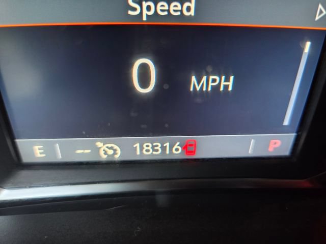Used 2024 GMC Terrain SLT AWD/4WD image 19