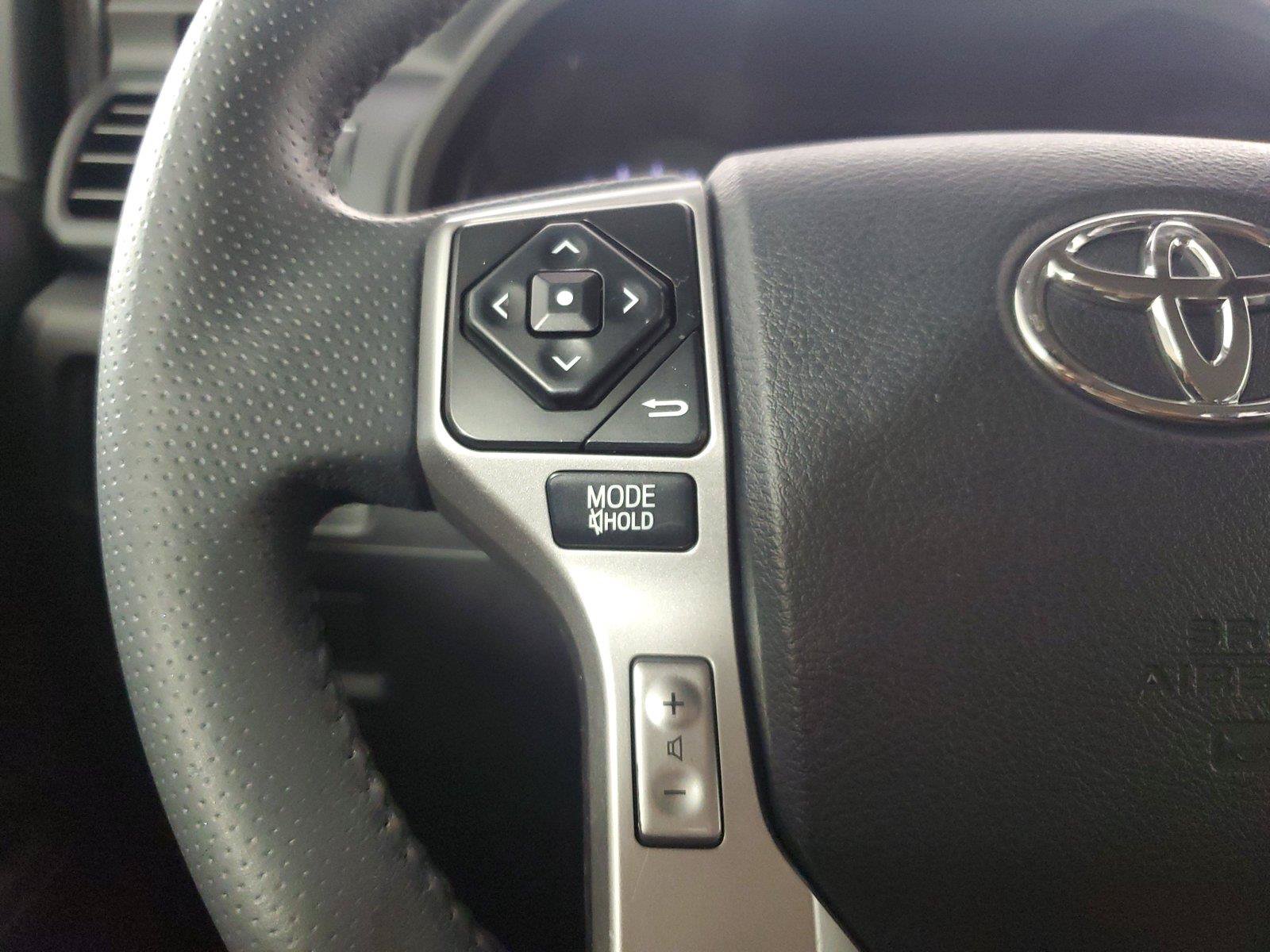 Used 2017 Toyota 4Runner SR5 RWD image 22