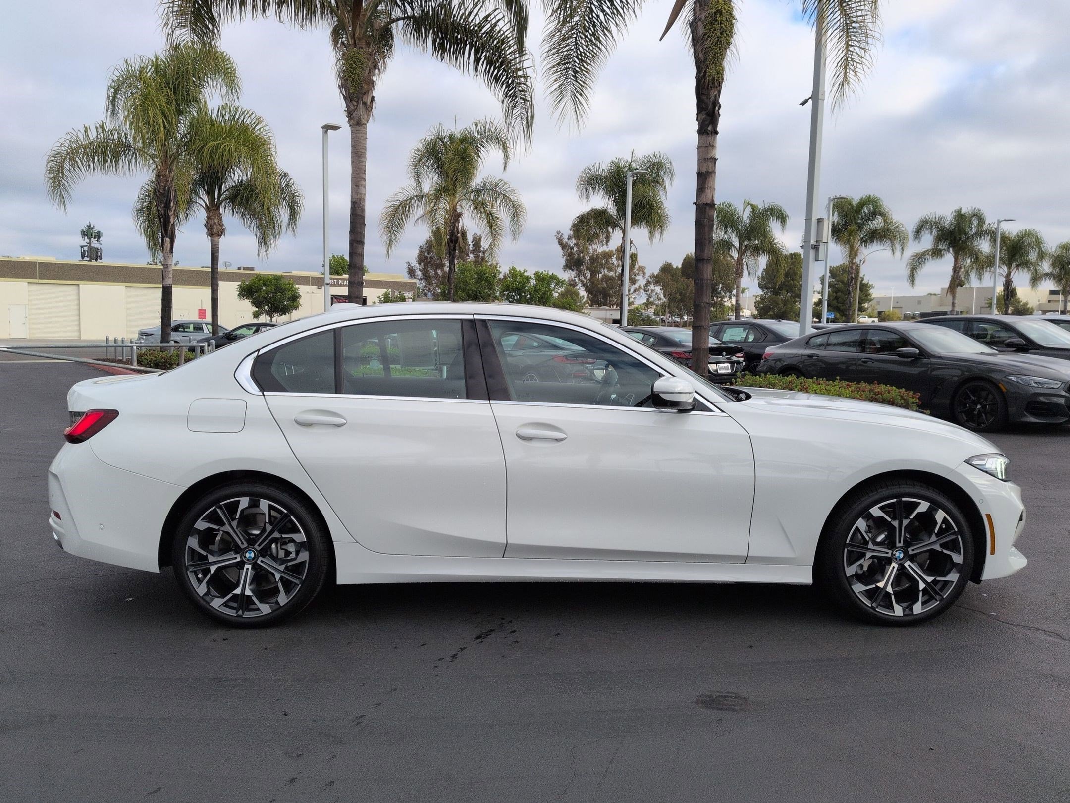 Used 2026 BMW 330i Sedan w/ Convenience Package RWD image 11