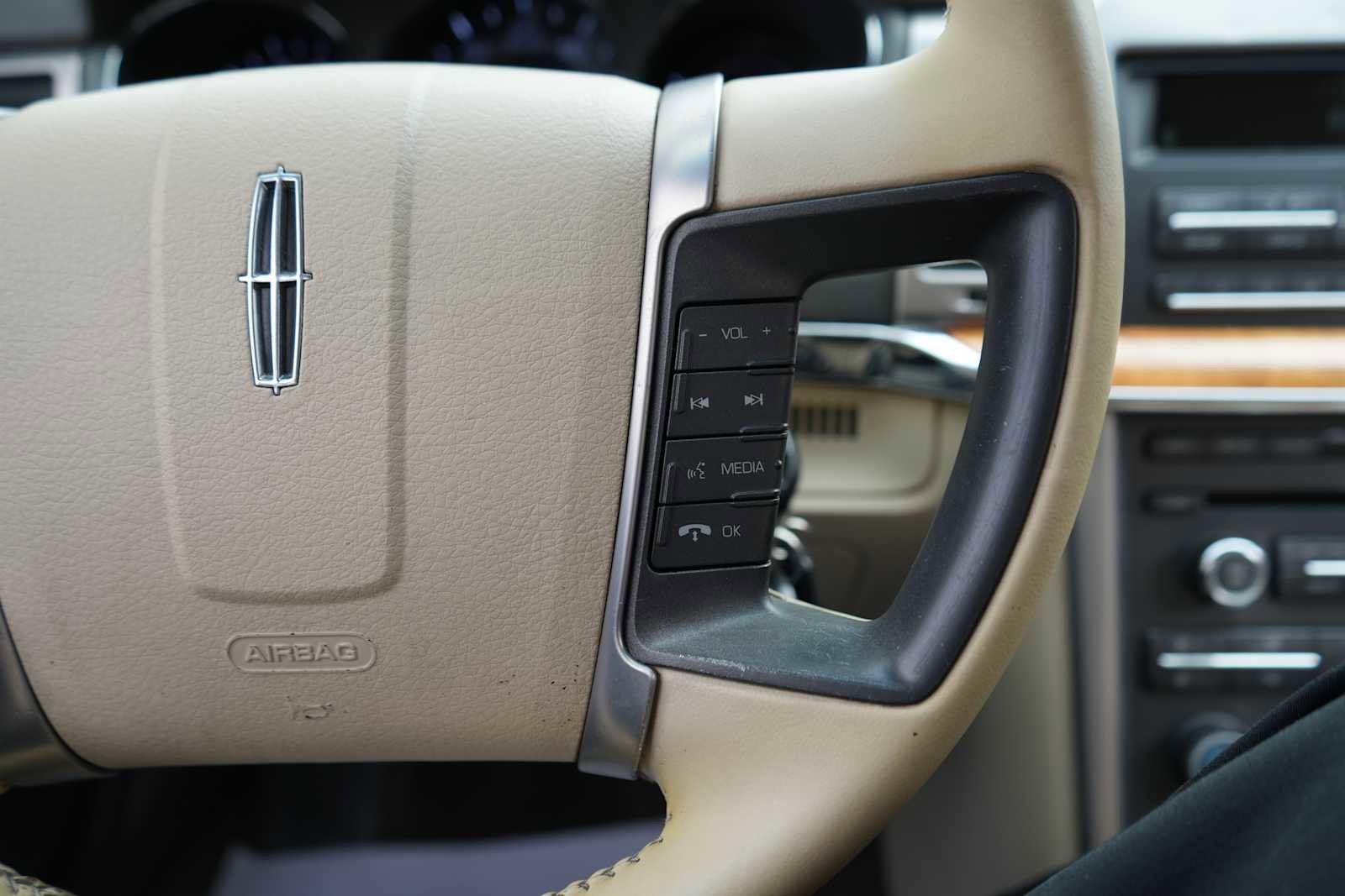 Used 2011 Lincoln MKZ AWD image 19
