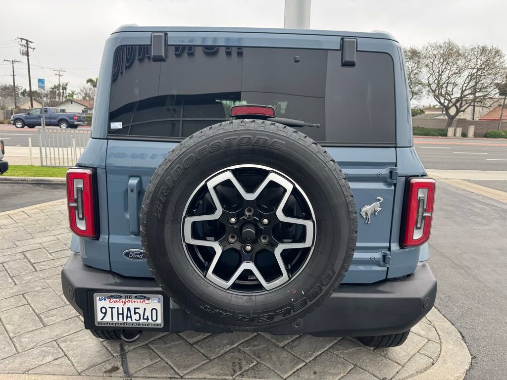 Used 2025 Ford Bronco Outer Banks image 7