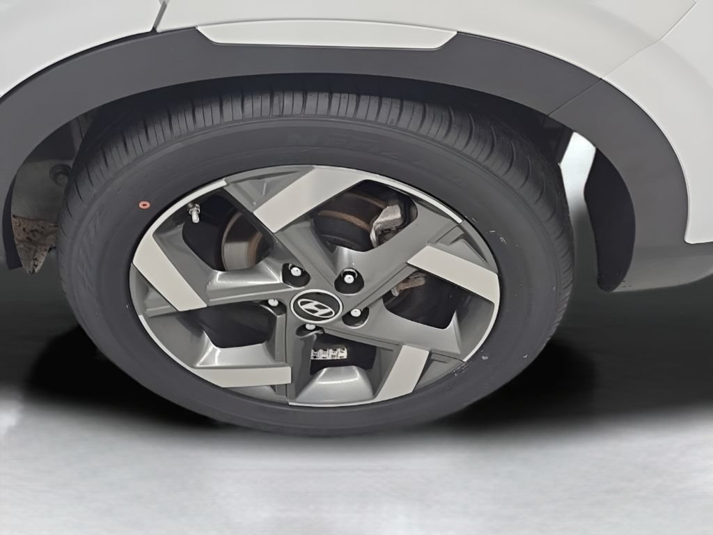 Used 2022 Hyundai Venue Limited FWD image 40