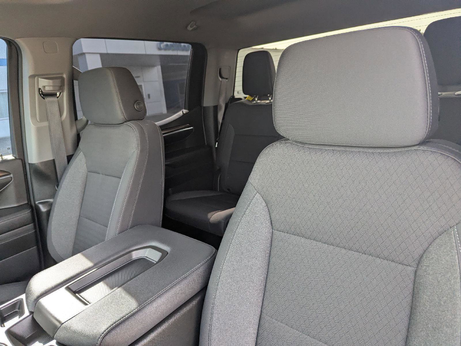 Used 2024 Chevrolet Silverado 1500 LT image 14