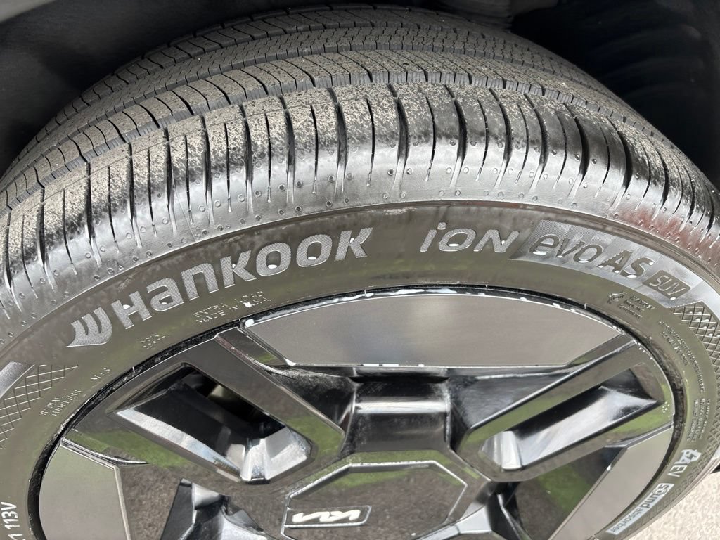 Certified 2024 Kia EV9 GT-Line AWD/4WD image 22