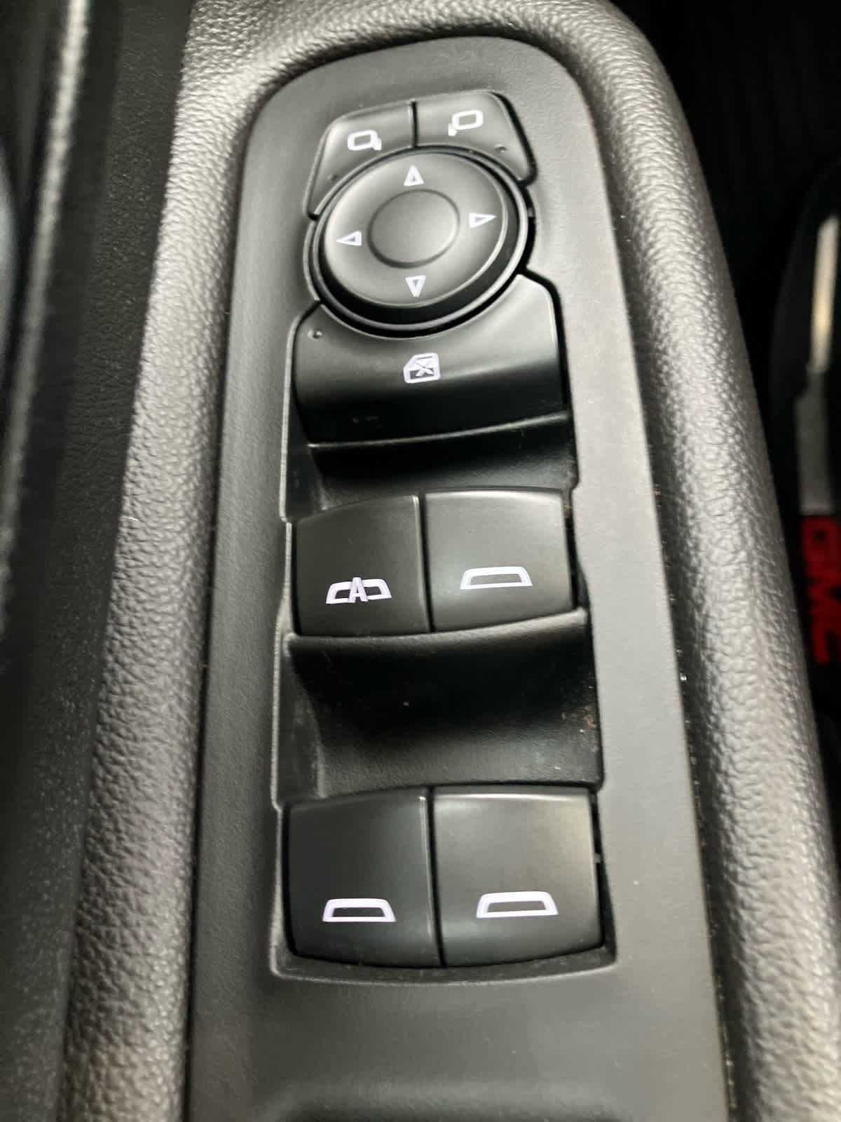 Used 2022 GMC Terrain SLE w/ Driver Convenience Package image 13