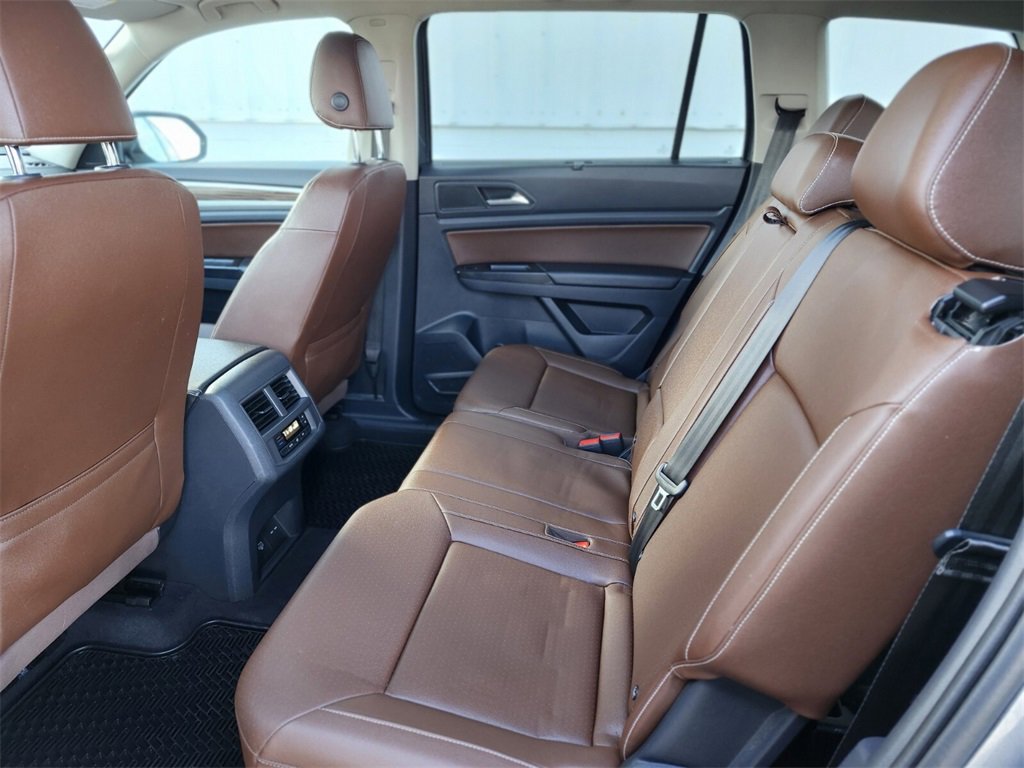 Used 2021 Volkswagen Atlas SE w/ Panoramic Sunroof Package image 14