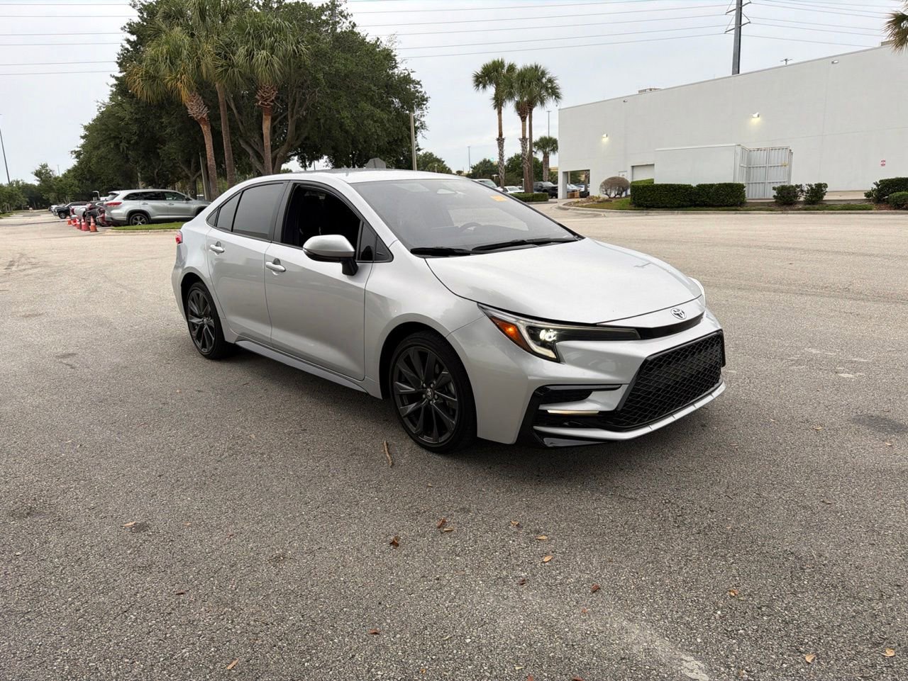 Used 2024 Toyota Corolla SE FWD image 7