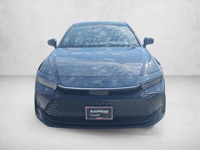 Certified 2025 Toyota Crown AWD/4WD image 2