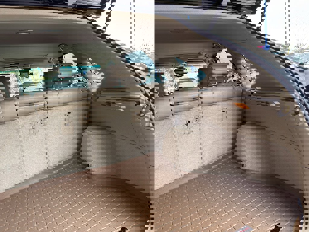 Used 2006 Lexus RX 330 AWD image 8