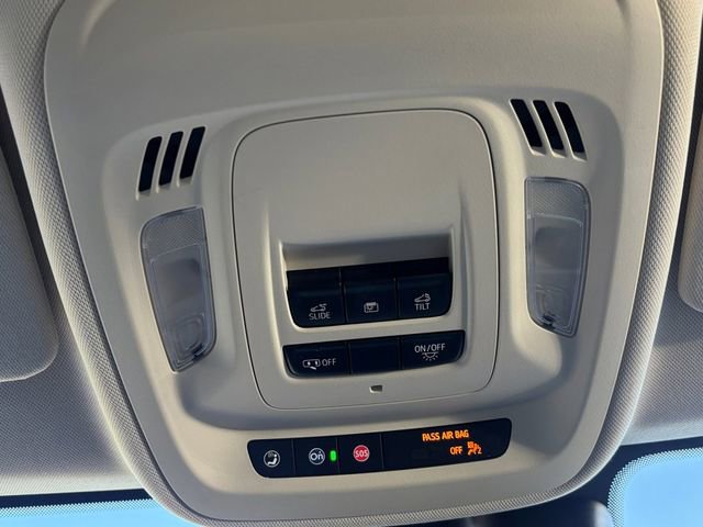 Used 2021 Buick Envision Essence FWD image 33