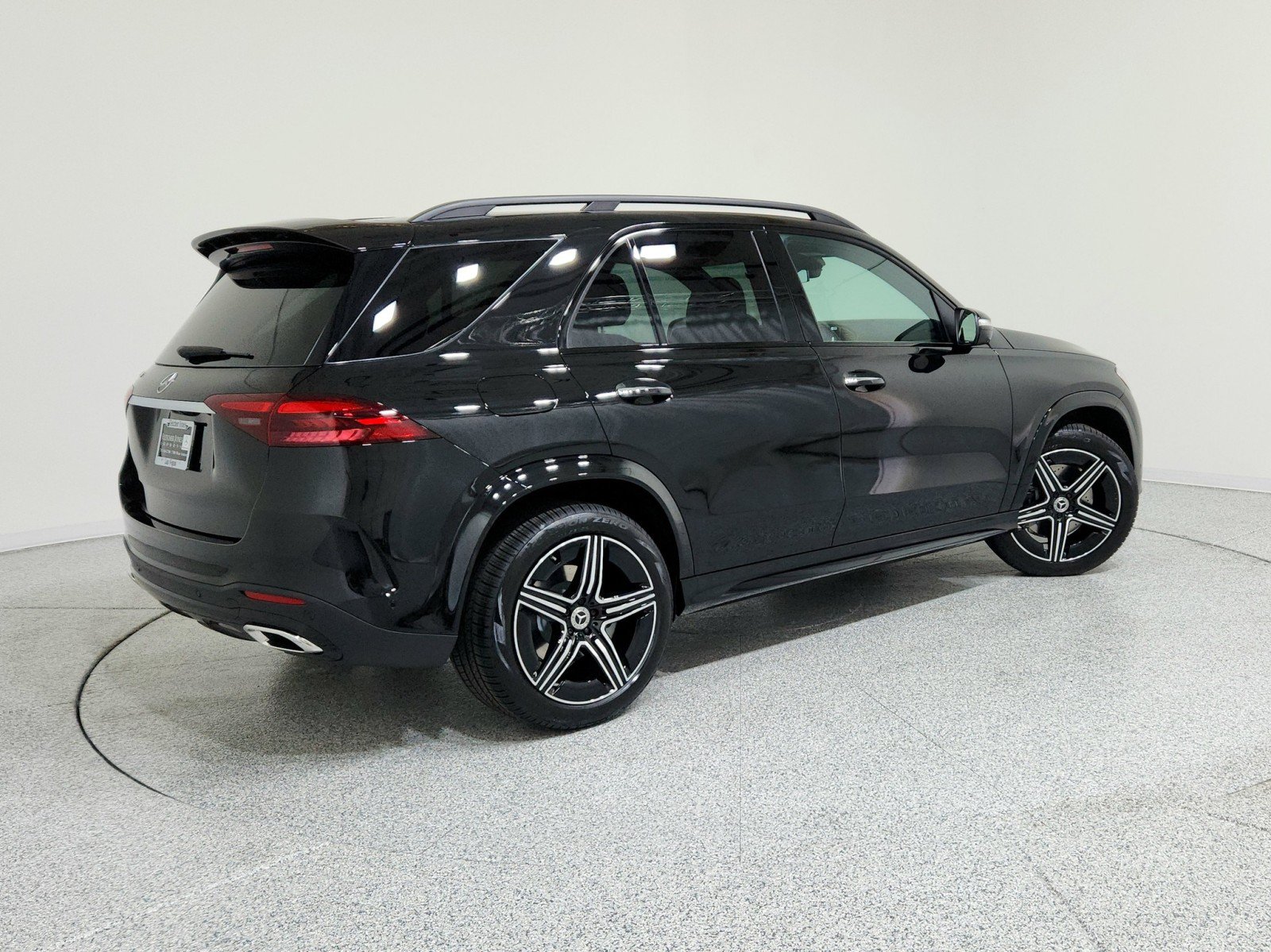 Used 2026 Mercedes-Benz GLE 350 4MATIC image 3