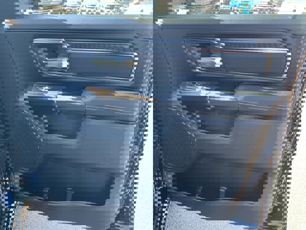 New 2026 RAM 1500 4x4 Crew Cab image 10