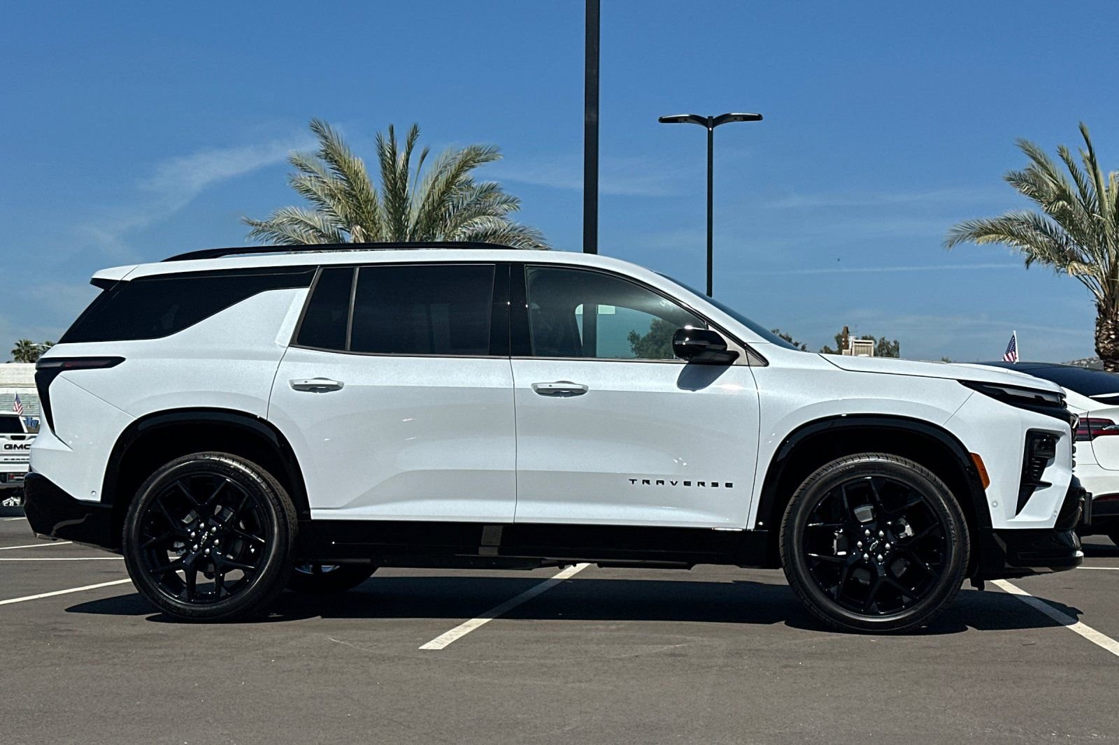 New 2026 Chevrolet Traverse RS image 3