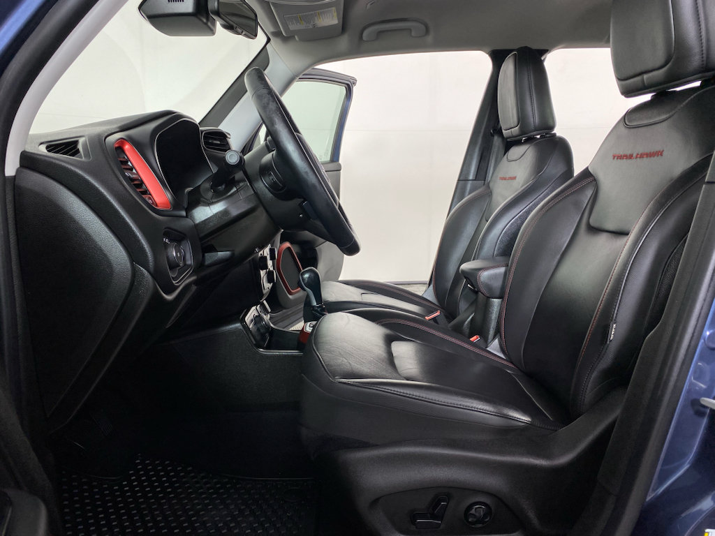 Used 2021 Jeep Renegade Trailhawk w/ Trailer Tow Group AWD/4WD image 21
