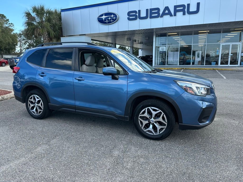 Used 2020 Subaru Forester Premium image 1
