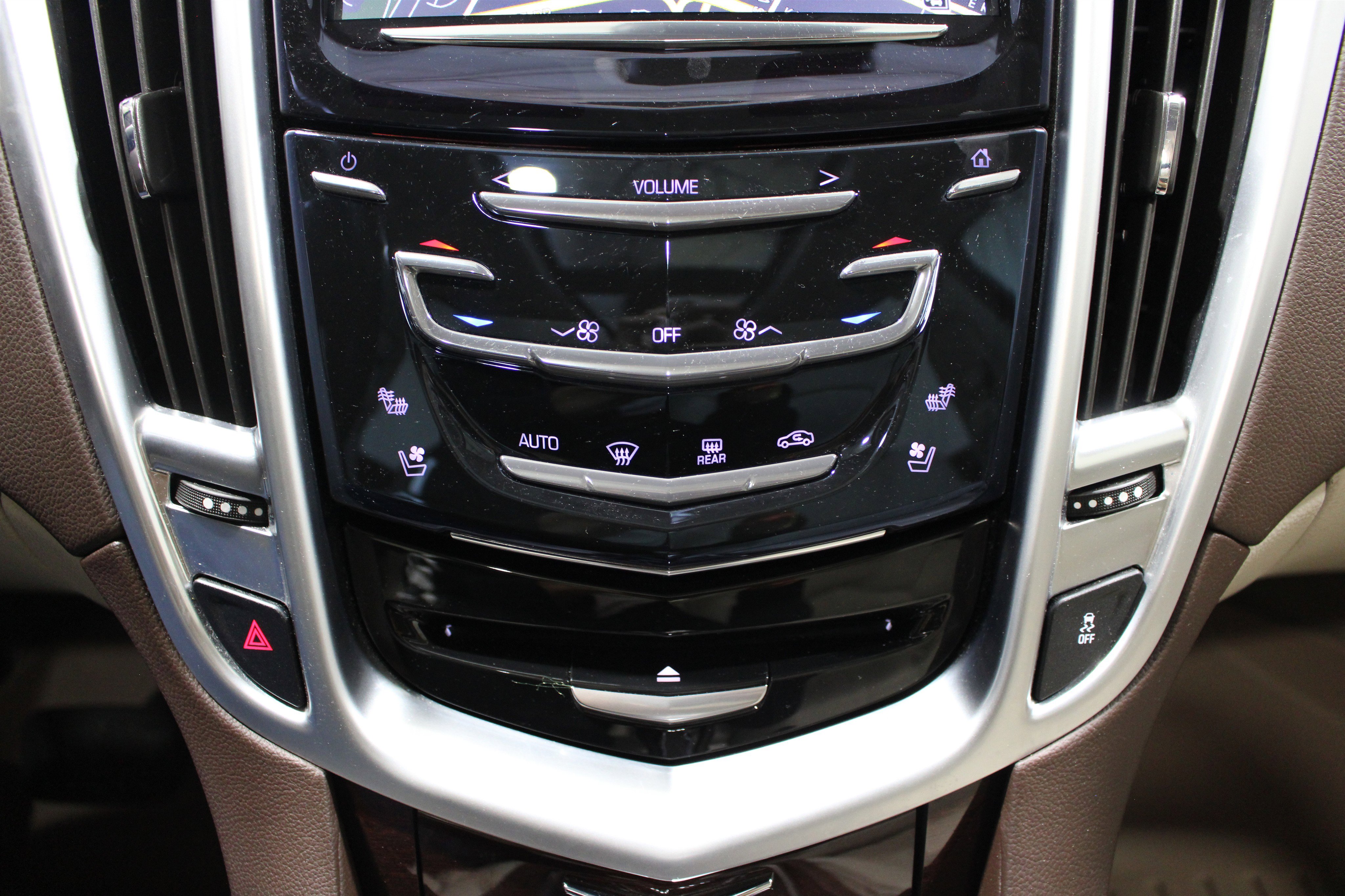 Used 2016 Cadillac SRX Premium w/ LPO, Protection Package image 17