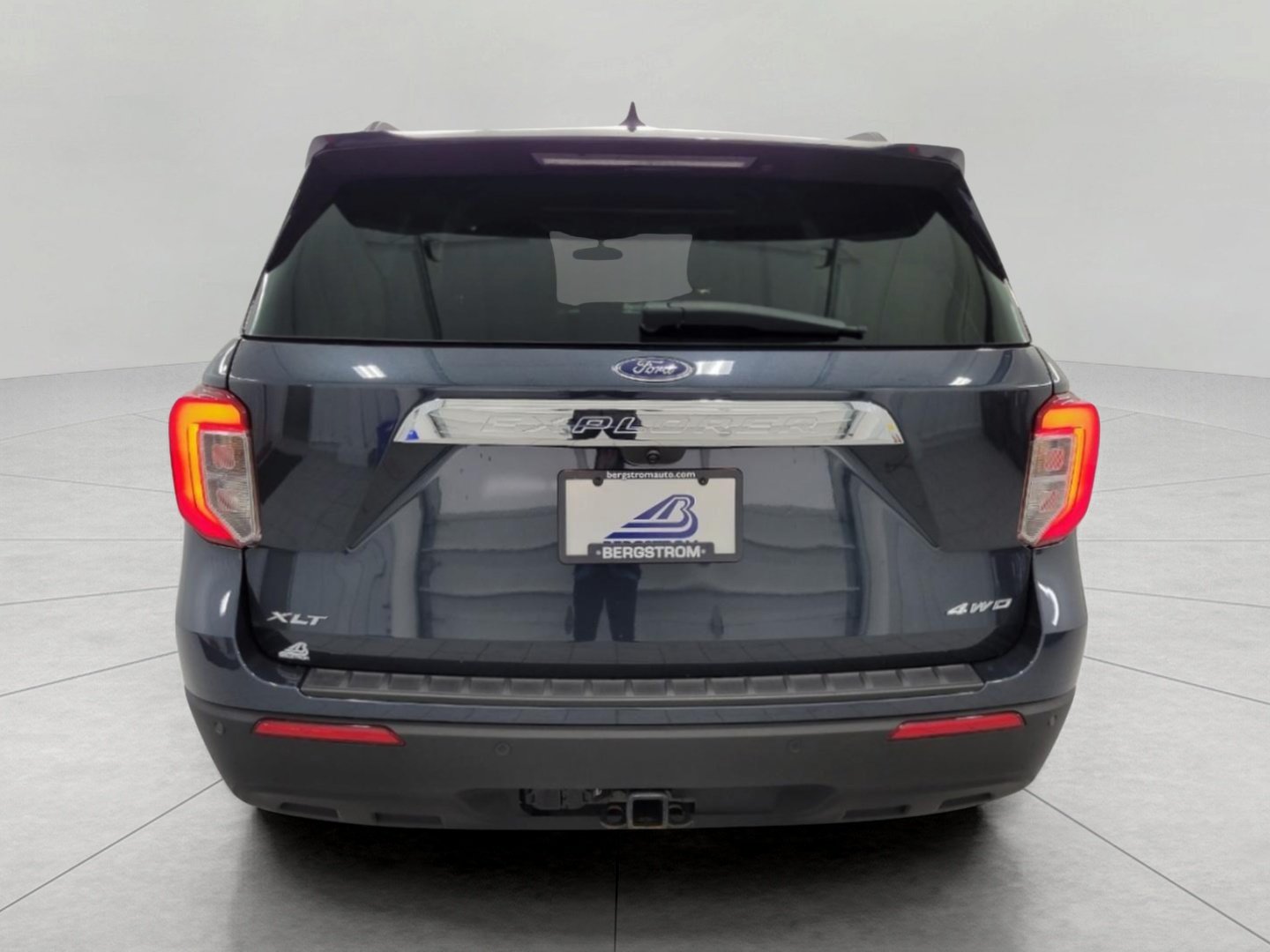 Used 2024 Ford Explorer XLT w/ Class IV Trailer Tow Package AWD/4WD image 84
