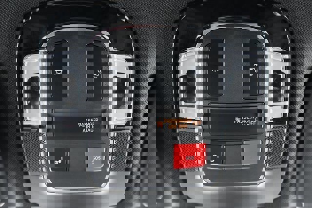 Used 2025 Hyundai Santa Cruz SEL image 34