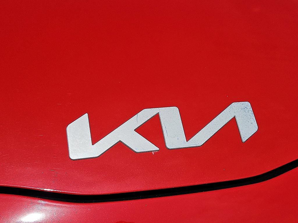 Certified 2022 Kia Soul LX FWD image 30