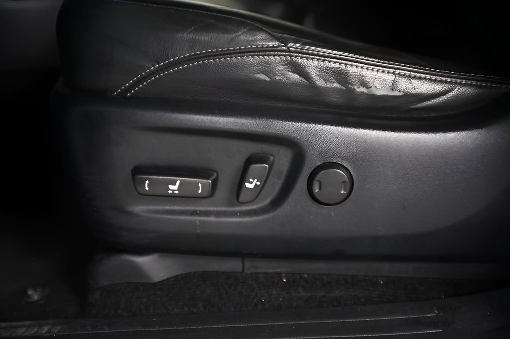 Used 2019 Toyota 4Runner Limited image 13