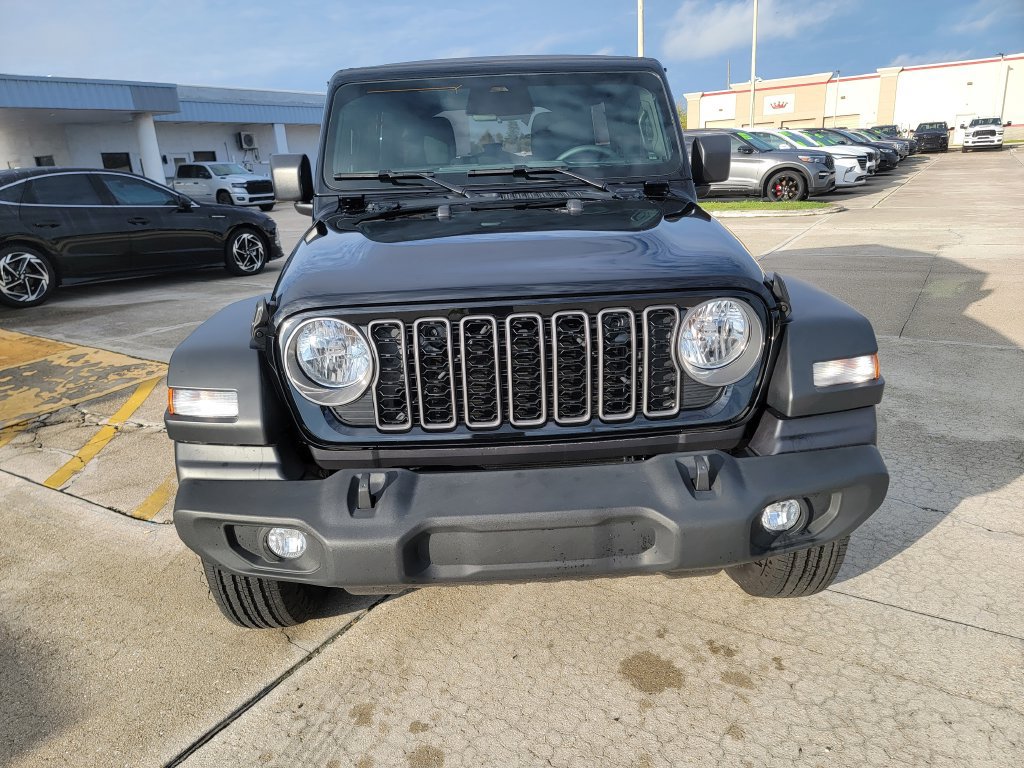 Used 2026 Jeep Wrangler Unlimited Sport AWD/4WD image 8
