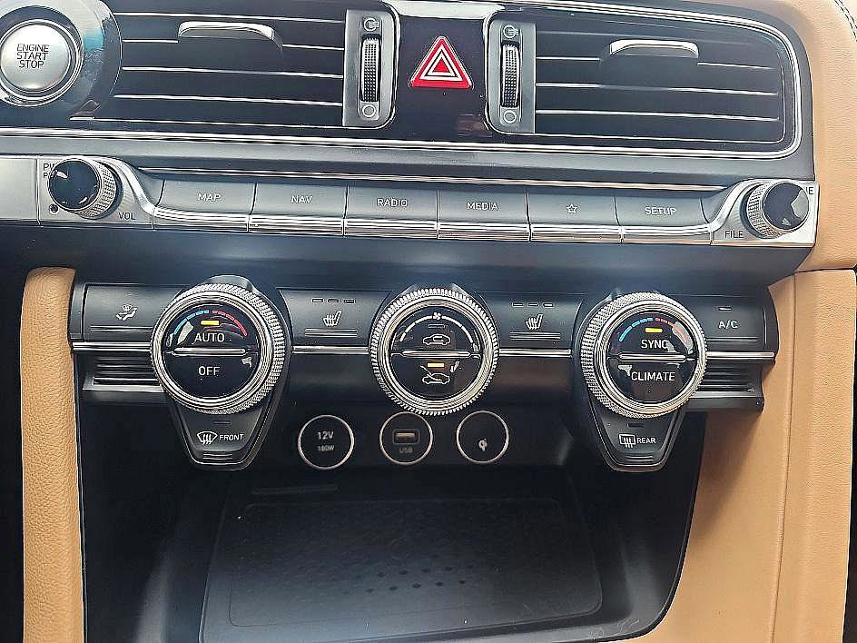 Used 2022 Genesis G70 2.0T w/ Prestige Package image 28