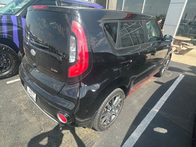 Used 2019 Kia Soul ! FWD image 3