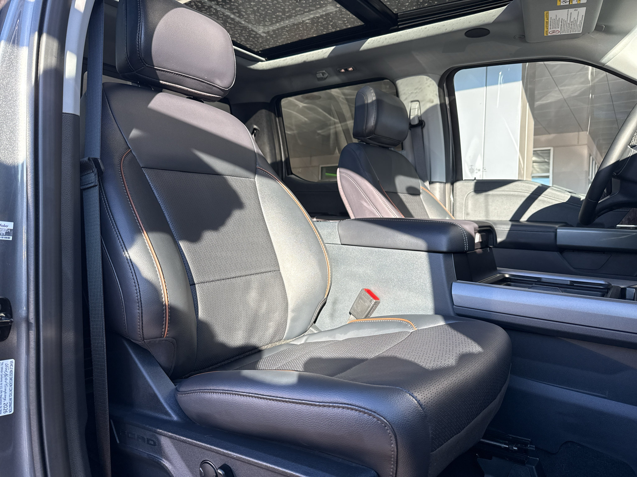 New 2027 Ford F250 Lariat w/ Black Appearance Package AWD/4WD image 32