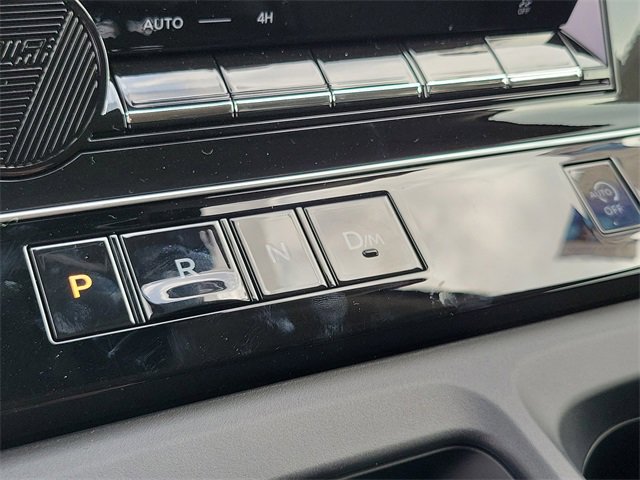 New 2025 Nissan Armada SV image 16