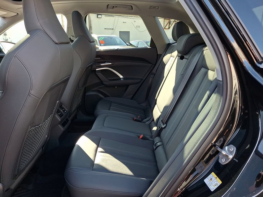 Certified 2025 Audi Q5 Premium Plus w/ Premium Plus AWD/4WD image 10