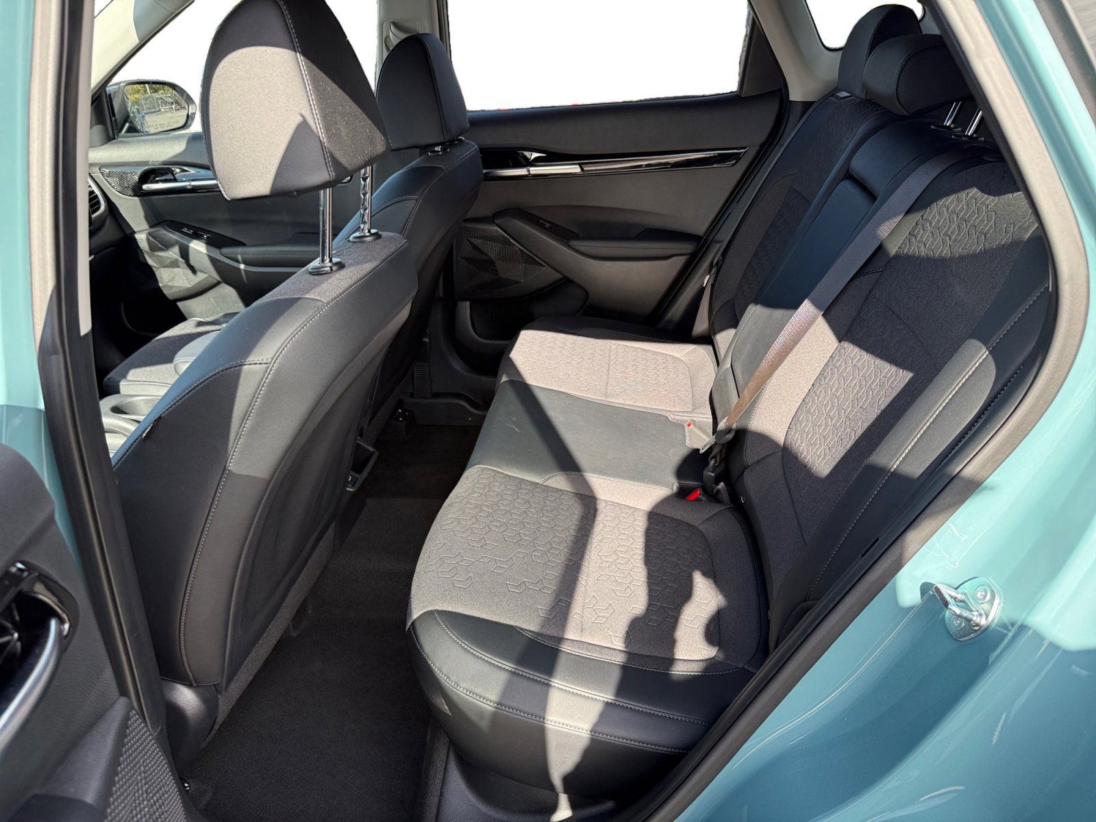 Certified 2025 Kia Seltos S image 16