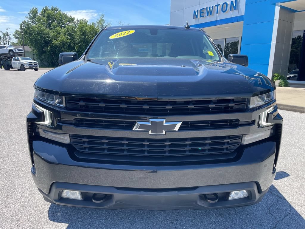 Used 2022 Chevrolet Silverado 1500 RST AWD/4WD image 2