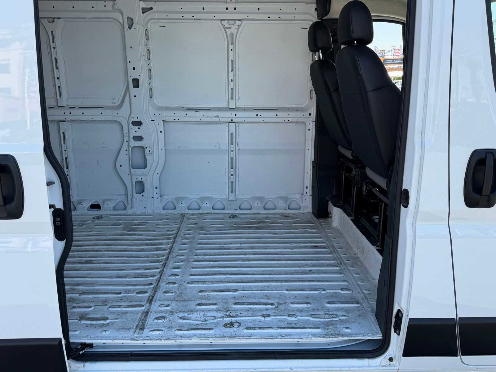 Used 2025 RAM ProMaster 2500 w/ Convenience Group FWD image 26