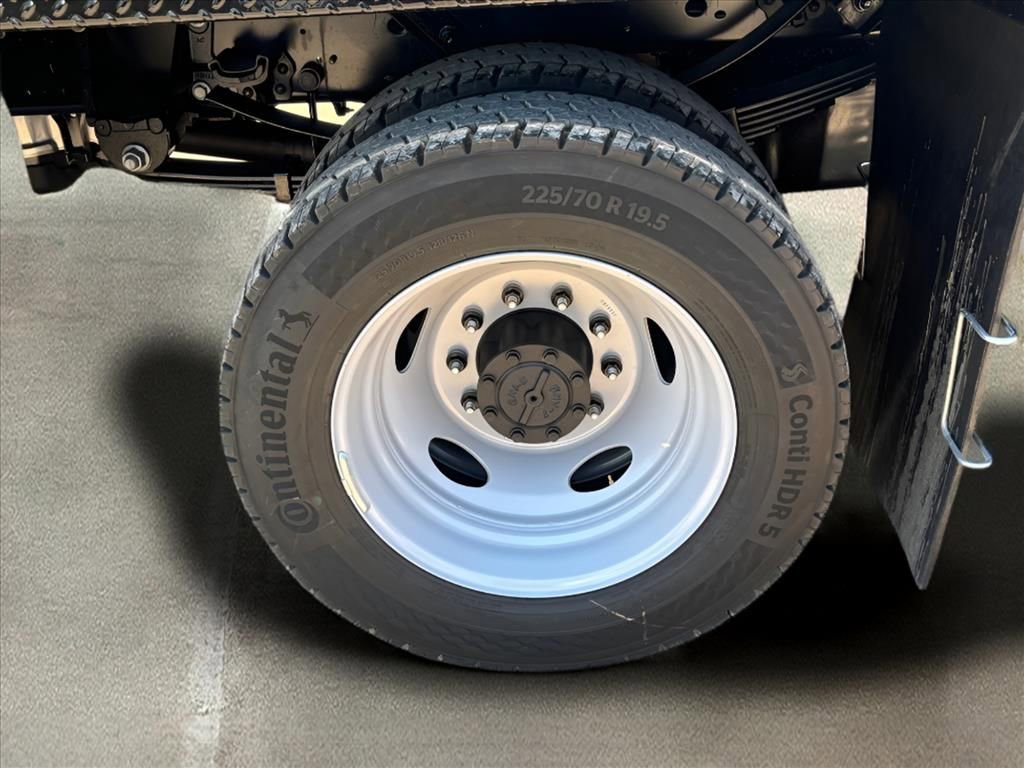 Used 2024 Ford F450 XL image 20