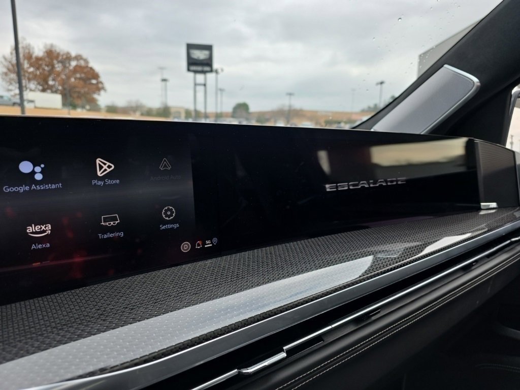 Used 2025 Cadillac Escalade V image 30