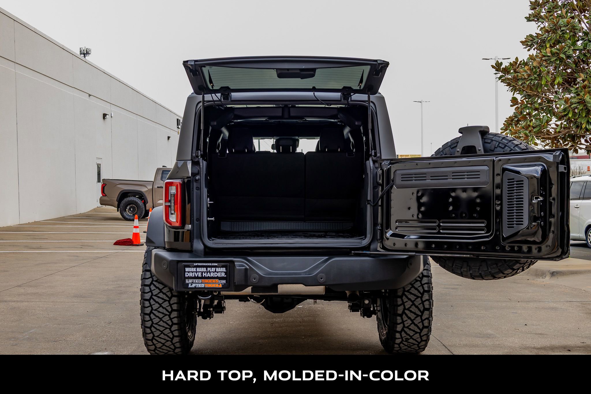 Used 2024 Ford Bronco Wildtrak image 9