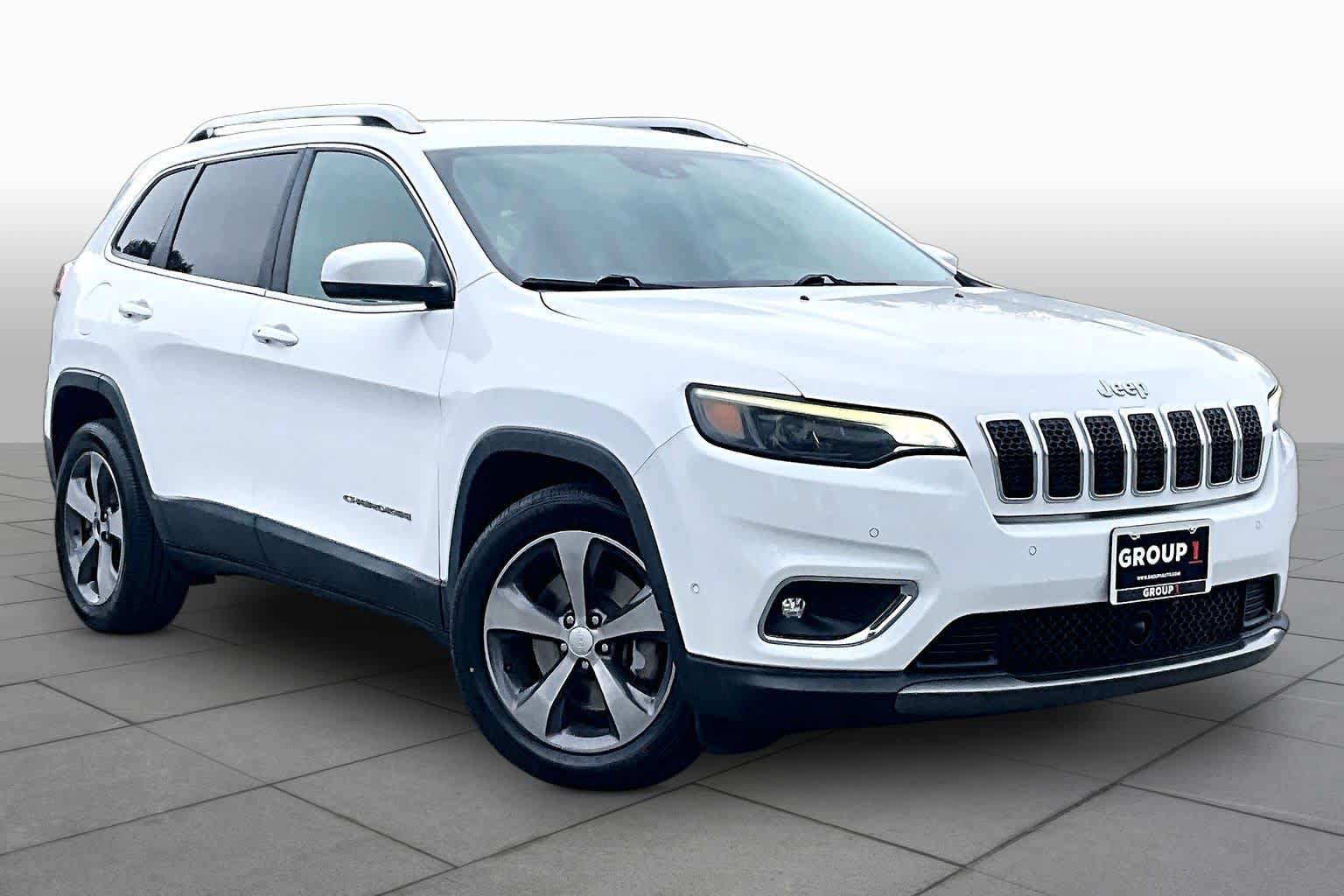 Used 2019 Jeep Cherokee Limited w/ Technology Group FWD image 3